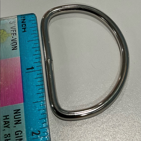 Large D Rings - Picture 4 of 4